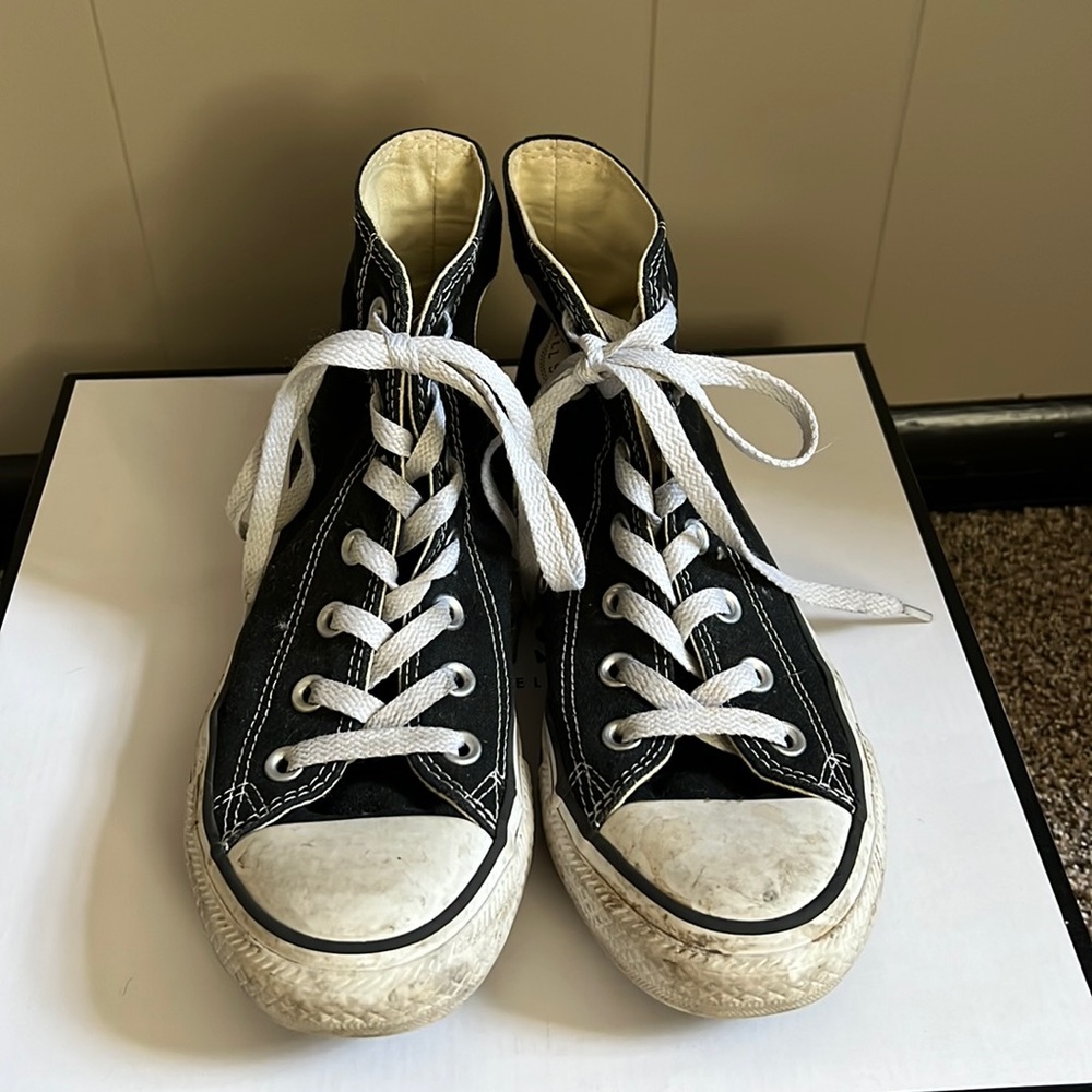 Black high top converse